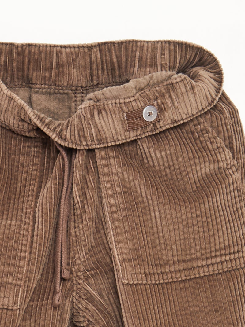 Pantalon en velours côtelé Marron - Kiabi