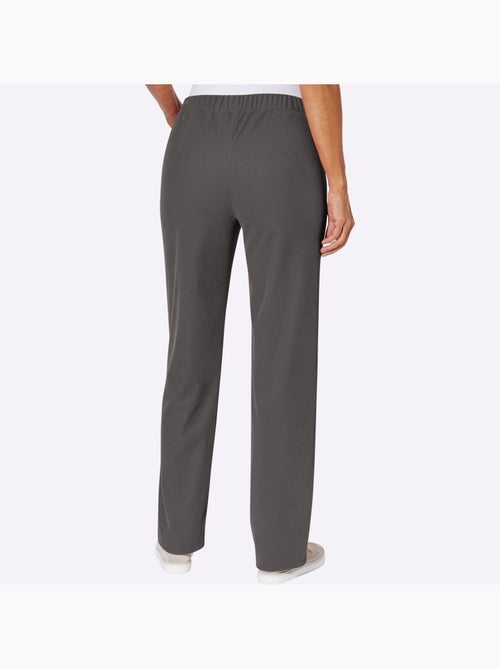 Pantalon En Velours Qualité Velours Douce - Taille Standard - Moda Vilona - Kiabi Pantalon En Velours Qualité Velours Douce - Taille Standard - Moda Vilona - Kiabi