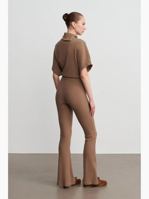 Pantalon évasé en maille, taille haute dilvin - Kiabi Pantalon évasé en maille, taille haute dilvin - Kiabi