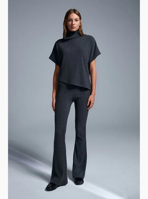 Pantalon évasé en maille, taille haute dilvin - Kiabi Pantalon évasé en maille, taille haute dilvin - Kiabi