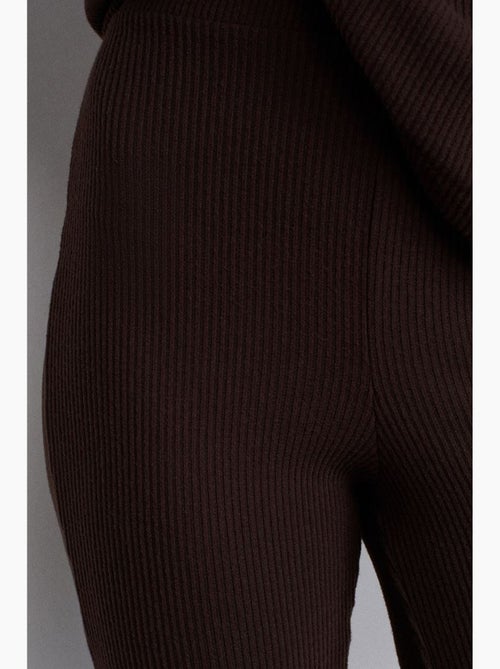 Pantalon évasé en maille, taille haute dilvin - Kiabi Pantalon évasé en maille, taille haute dilvin - Kiabi