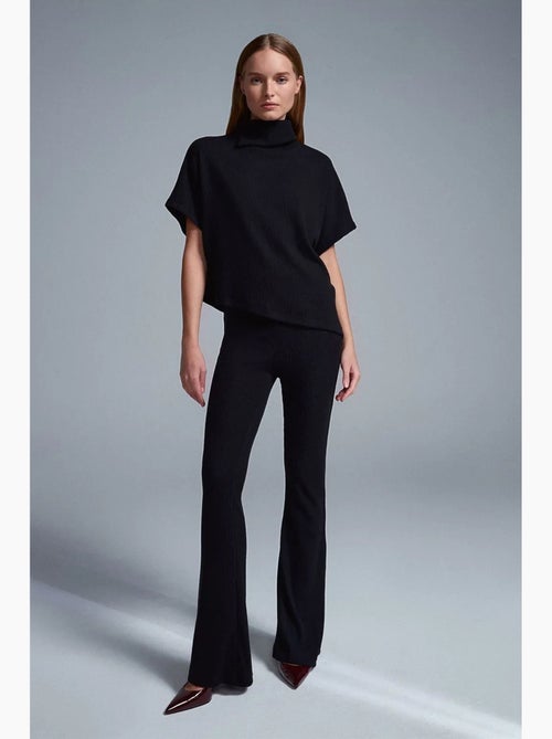 Pantalon évasé en maille, taille haute dilvin - Kiabi Pantalon évasé en maille, taille haute dilvin - Kiabi