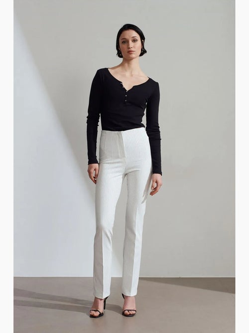 Pantalon évasé rayé à taille haute et plis dilvin - Kiabi
