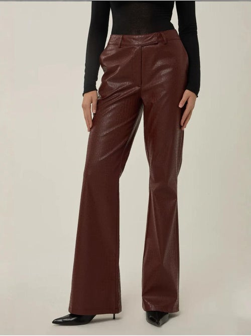 Pantalon évasé taille haute en simili cuir - Kiabi