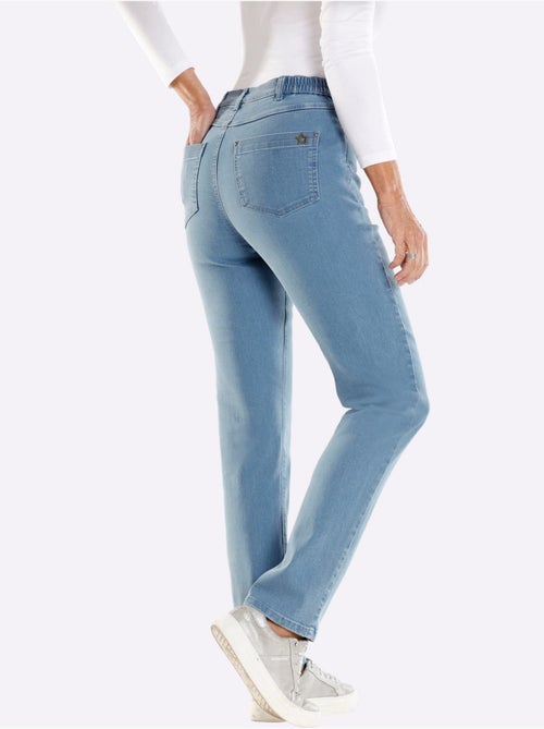 Pantalon extensible 5 poches avec ceinture élastique et détail étoilé - Taille courte - Moda Vilona - Kiabi Pantalon extensible 5 poches avec ceinture élastique et détail étoilé - Taille courte - Moda Vilona - Kiabi