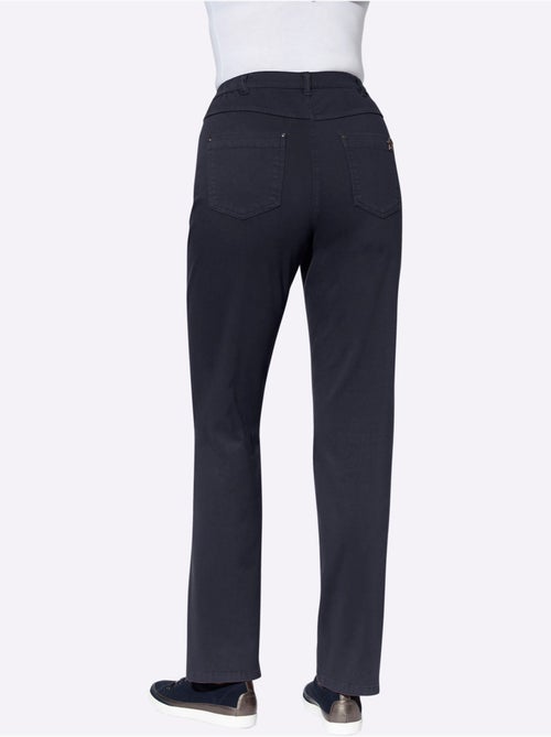 Pantalon extensible 5 poches avec ceinture élastique et détail étoile - Taille courte - Moda Vilona - Kiabi Pantalon extensible 5 poches avec ceinture élastique et détail étoile - Taille courte - Moda Vilona - Kiabi