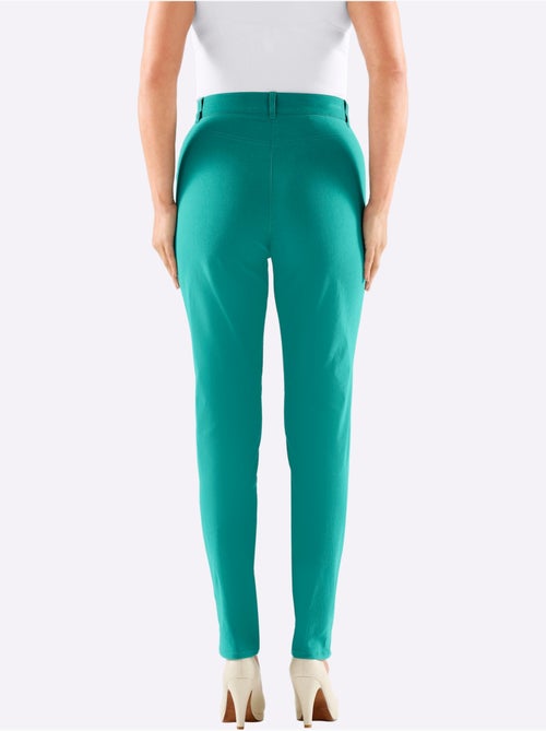 Pantalon extensible à fermeture avec poches arrondies et passants - Taille courte - Witt - Kiabi
