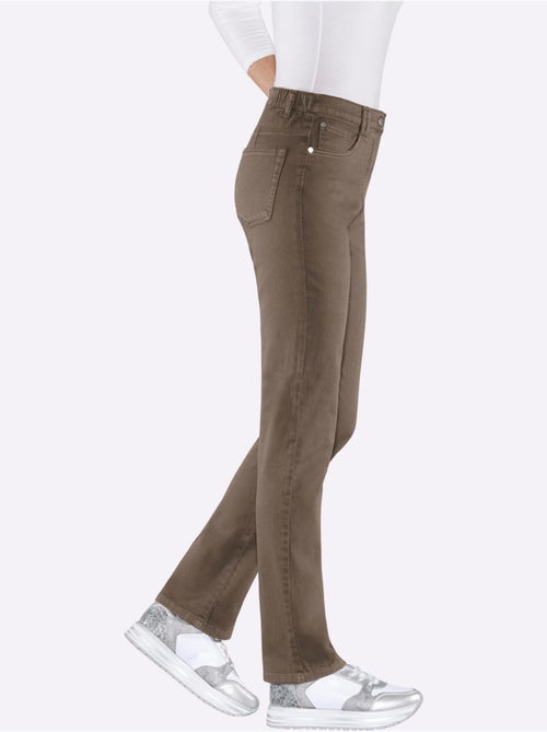 Pantalon extensible à taille haute avec poches discrètes - Taille standard - Moda Vilona - Kiabi Pantalon extensible à taille haute avec poches discrètes - Taille standard - Moda Vilona - Kiabi