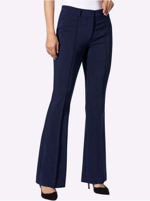 Pantalon extensible coupe bootcut tendance - taille standard - helline - Kiabi Pantalon extensible coupe bootcut tendance - taille standard - helline - Kiabi