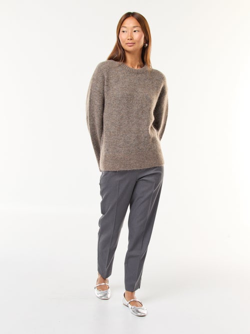 Pantalon femme à coupe droite et taille haute - Kiabi Pantalon femme à coupe droite et taille haute - Kiabi