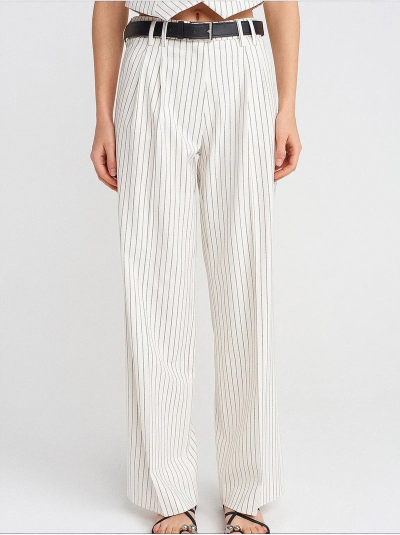 Pantalon femme à jambe droite dilvin Blanc cassé - Kiabi