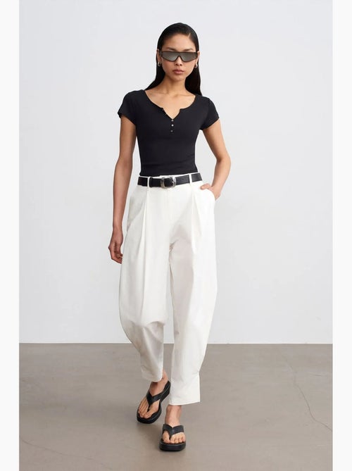 Pantalon femme à taille haute et jambe large en popeline dilvin - Kiabi Pantalon femme à taille haute et jambe large en popeline dilvin - Kiabi