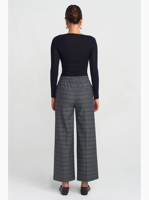 Pantalon femme ample à carreaux, longueur cheville dilvin - Kiabi Pantalon femme ample à carreaux, longueur cheville dilvin - Kiabi