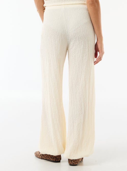 Pantalon femme en maille crinkle forme balloon - Kiabi Pantalon femme en maille crinkle forme balloon - Kiabi