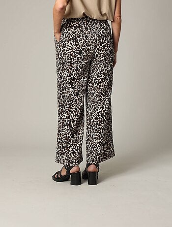 Pantalon femme en polyester gaufré à motif léopard 'Deeluxe'
