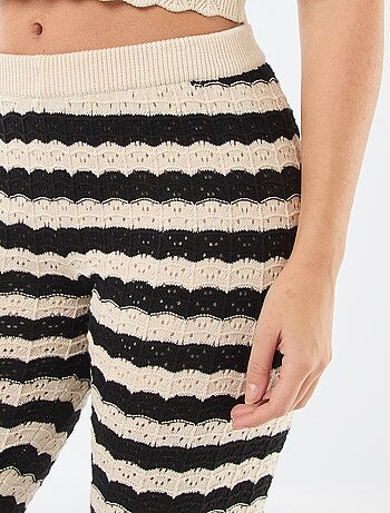 Pantalon flare femme en maille fantaisie