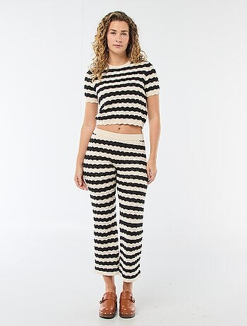 Pantalon flare femme en maille fantaisie