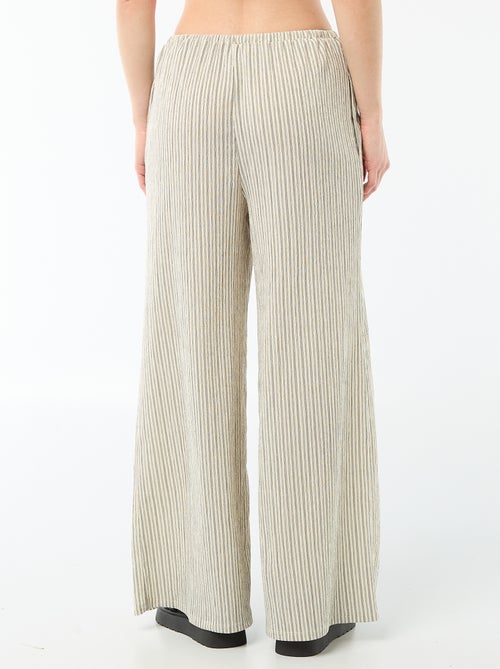 Pantalon femme large en maille crinkle - Kiabi