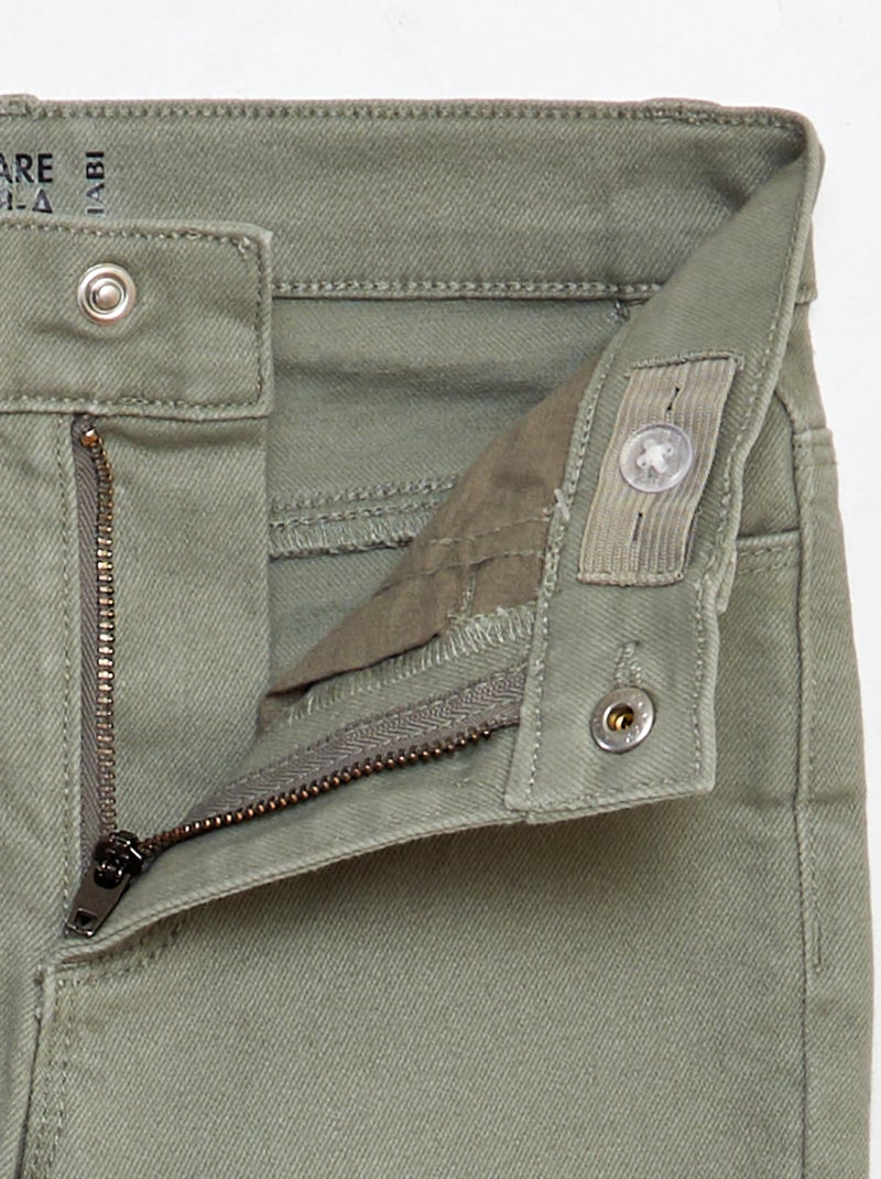 Pantalon flare - Coupe + ajustée Vert - Kiabi
