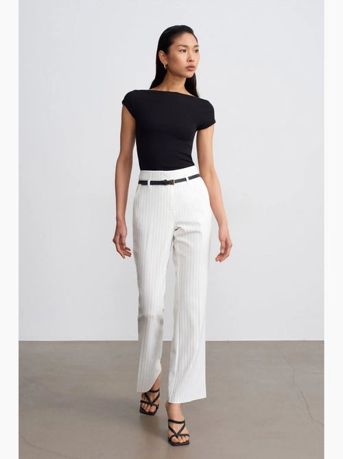 Pantalon flare rayé à taille haute avec ceinture dilvin - Kiabi Pantalon flare rayé à taille haute avec ceinture dilvin - Kiabi