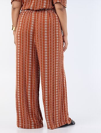 Pantalon fluide avec broderies