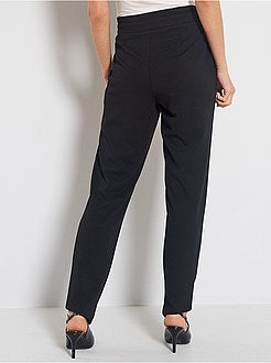 Pantalon fluide ceinturé - Kiabi