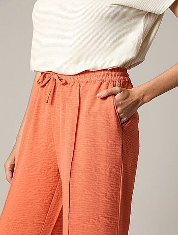 Pantalon fluide en tissu texturé avec taille élastiquée et double couture verticale 'Deeluxe'