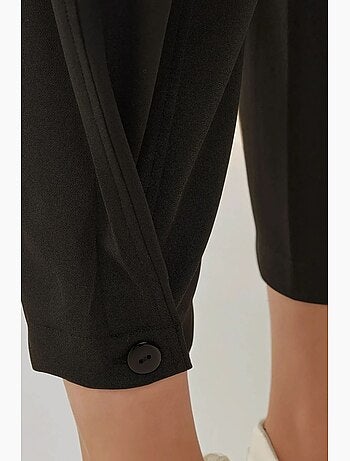 Pantalon fuselé taille haute avec détail boutonné à la taille hiccup
