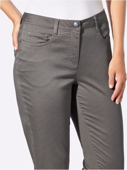 Pantalon imprimé 7/8 à 5 poches avec rivets décoratifs - Taille courte - Witt - Kiabi Pantalon imprimé 7/8 à 5 poches avec rivets décoratifs - Taille courte - Witt - Kiabi