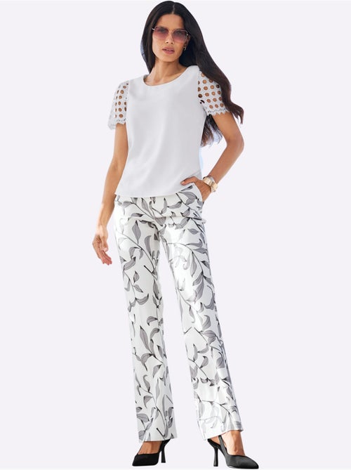 Pantalon Imprimé Légèrement évasé - Taille Standard - helline - Kiabi