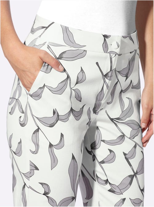 Pantalon Imprimé Légèrement évasé - Taille Standard - helline - Kiabi