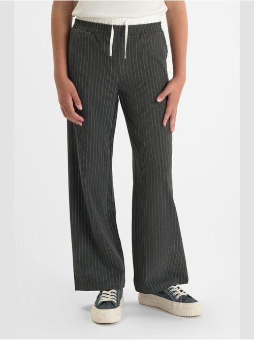 Pantalon IONAGI droite 'Le Temps Des Cerises' - Kiabi