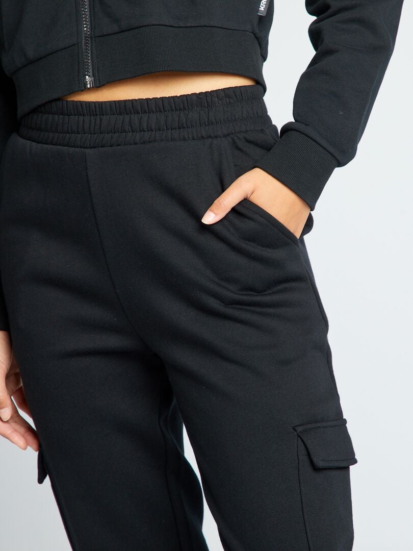 Pantalon jogging avec poches à revers Noir - Kiabi