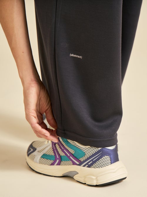 Pantalon jogging uni taille standard - Kiabi Pantalon jogging uni taille standard - Kiabi
