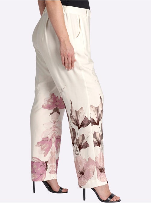 Pantalon Joli Motif Floral - Taille Standard - Sheego - Kiabi Pantalon Joli Motif Floral - Taille Standard - Sheego - Kiabi