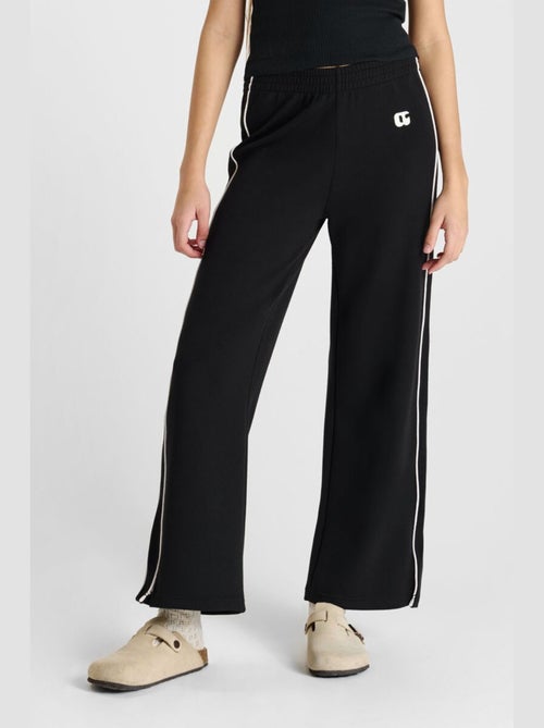 Pantalon JORUSGI jogpant 'Le Temps Des Cerises' - Kiabi