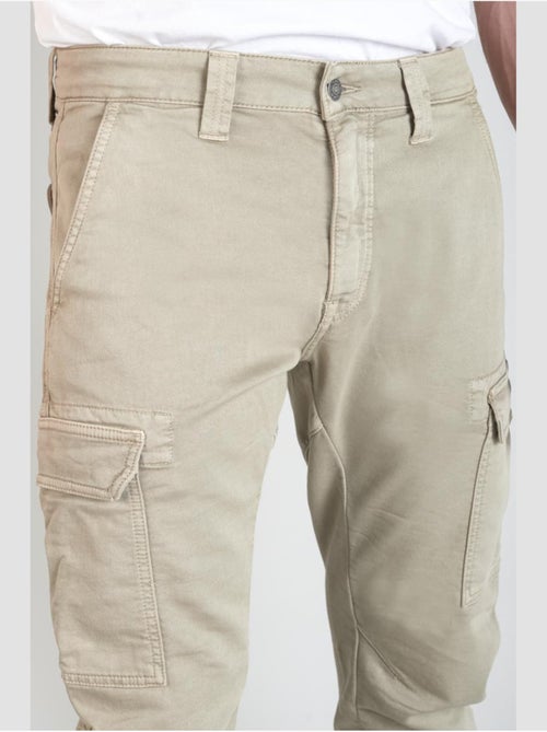 Pantalon KOGE carotte 'Le Temps Des Cerises' - Kiabi Pantalon KOGE carotte 'Le Temps Des Cerises' - Kiabi