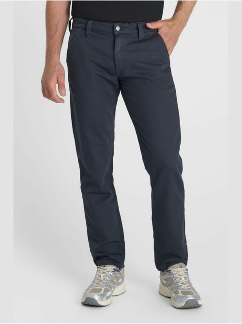 Pantalon KYLE chino 'Le Temps Des Cerises' - Kiabi Pantalon KYLE chino 'Le Temps Des Cerises' - Kiabi