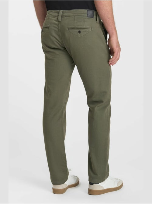 Pantalon KYLE chino 'Le Temps Des Cerises' - Kiabi Pantalon KYLE chino 'Le Temps Des Cerises' - Kiabi