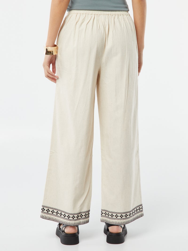 Pantalon large 3/4 avec broderies BEIGE - Kiabi