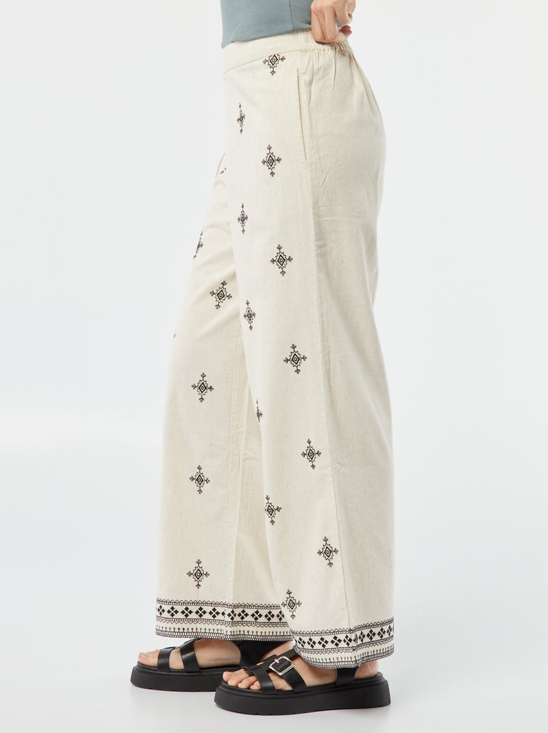 Pantalon large 3/4 avec broderies BEIGE - Kiabi