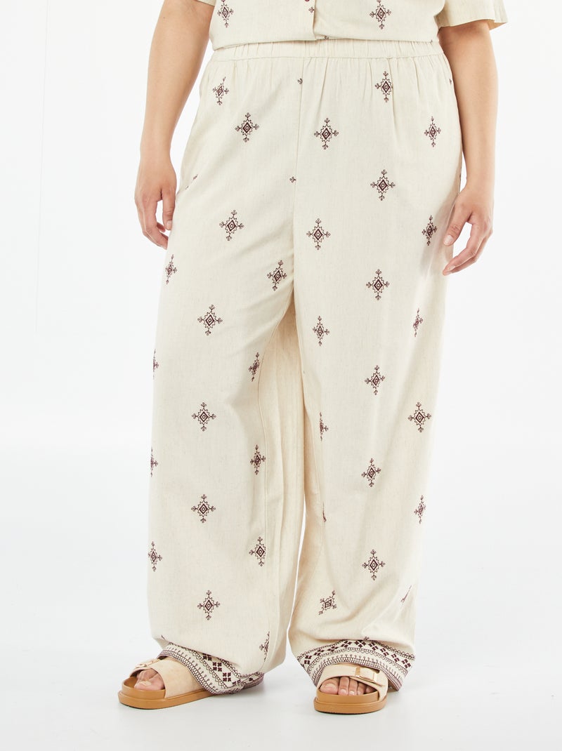 Pantalon large 3/4 brodé Beige - Kiabi