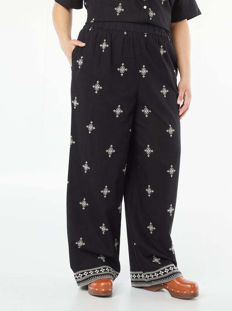 Pantalon large 3/4 brodé noir - Kiabi