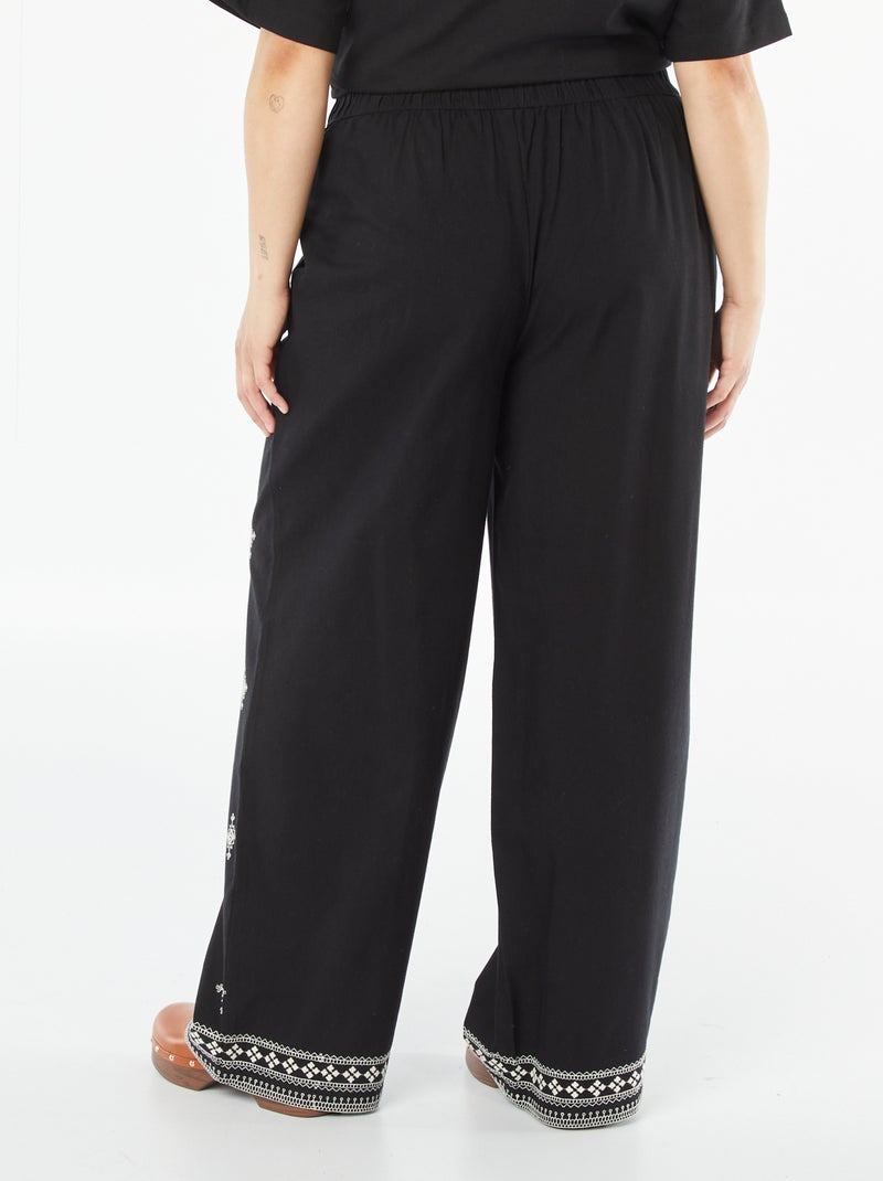 Pantalon large 3/4 brodé noir - Kiabi