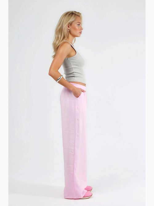 Pantalon large à pinces busem - Kiabi Pantalon large à pinces busem - Kiabi
