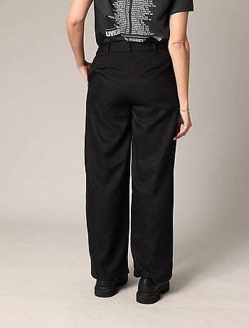 Pantalon large à plis et strass
'Deeluxe'