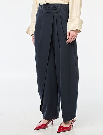 Pantalon large asymétrique