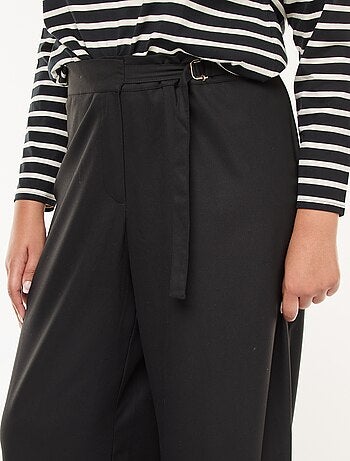 Pantalon large avec boucle dorée