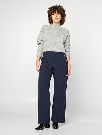 Pantalon large avec boutons dorés