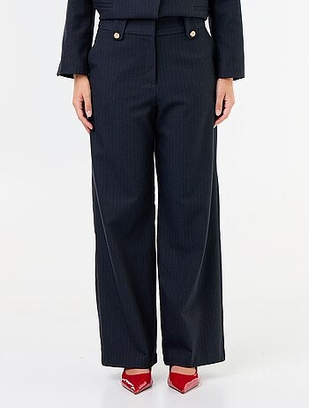 Pantalon large avec boutons dorés